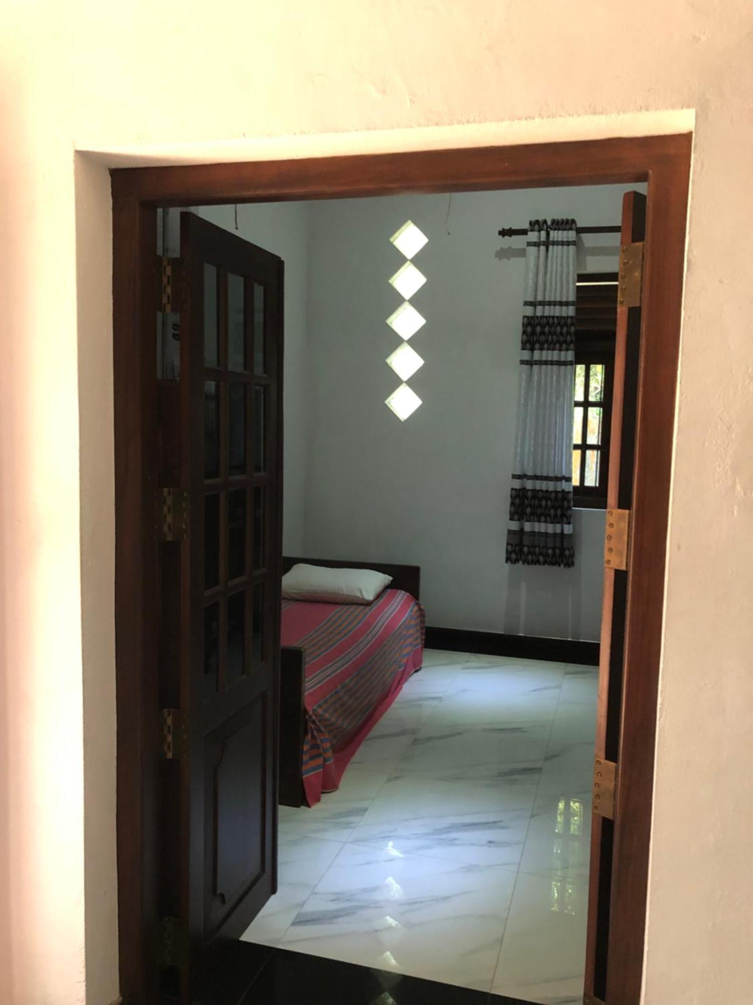 Sri Lankan Villa Elagawagoda Екстериор снимка